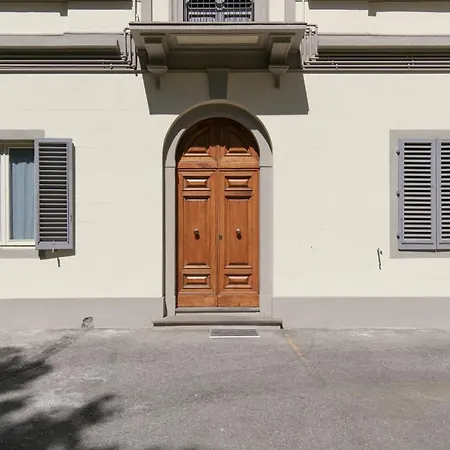 Roommo Viale Dei Mille Апартаменты Флоренция