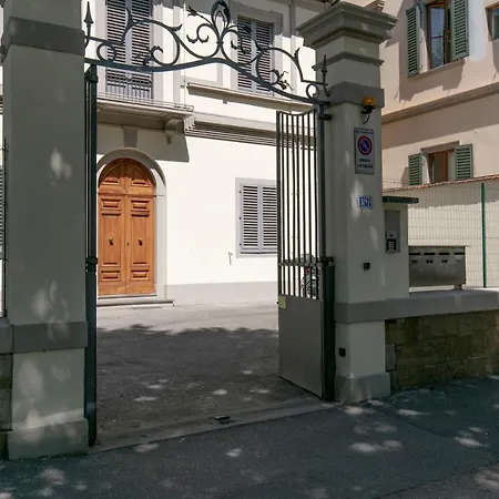 Roommo Viale Dei Mille Апартаменты Флоренция